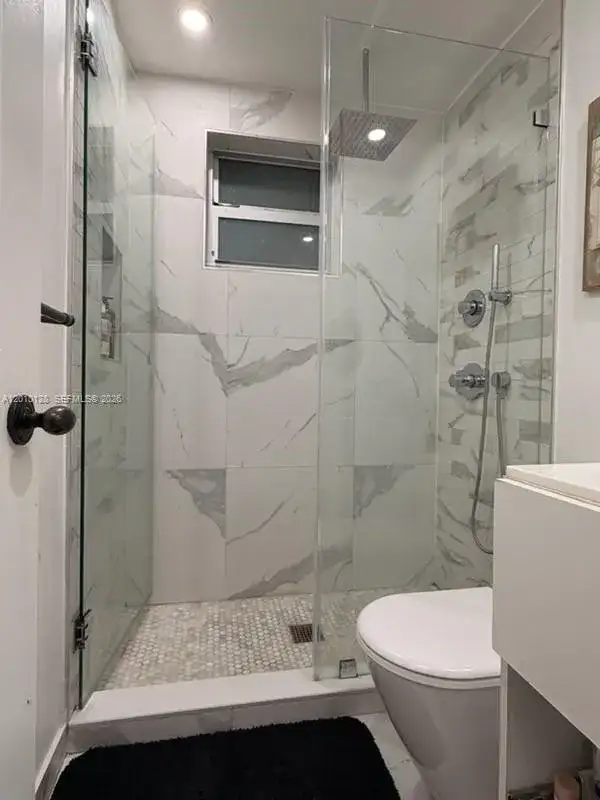 1043 NW 2nd St # 3, Miami FL 33128 photo 3
