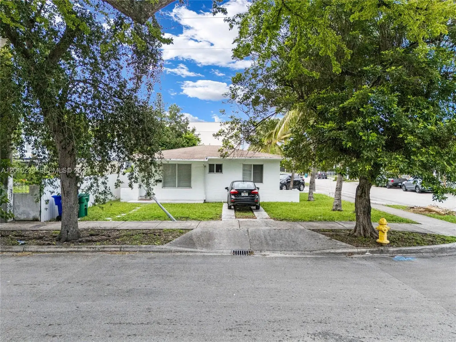 301 NW 34th St, Miami FL 33127 photo 2