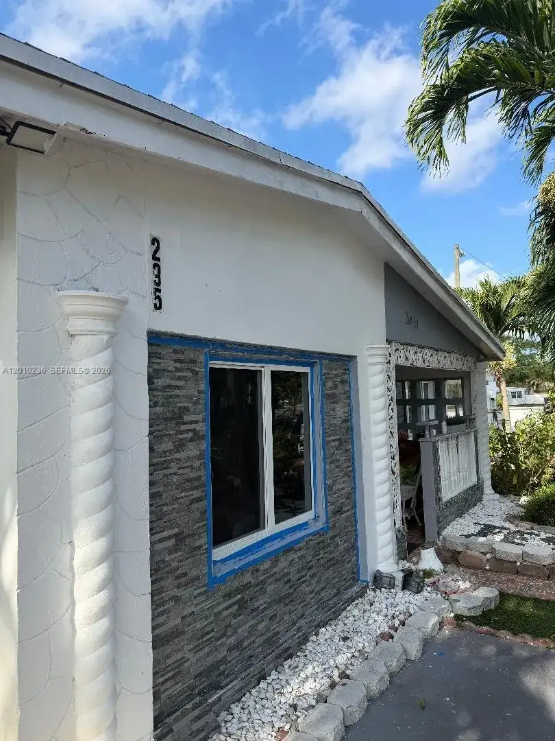 295 NW 122nd St, North Miami FL 33168 photo 3