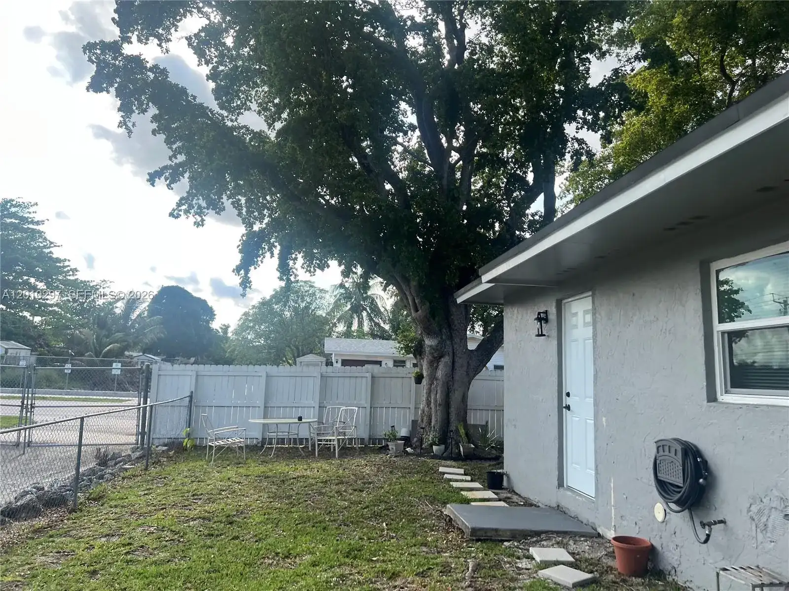 6742 SW 18th Ct, North Lauderdale FL 33068 photo 5