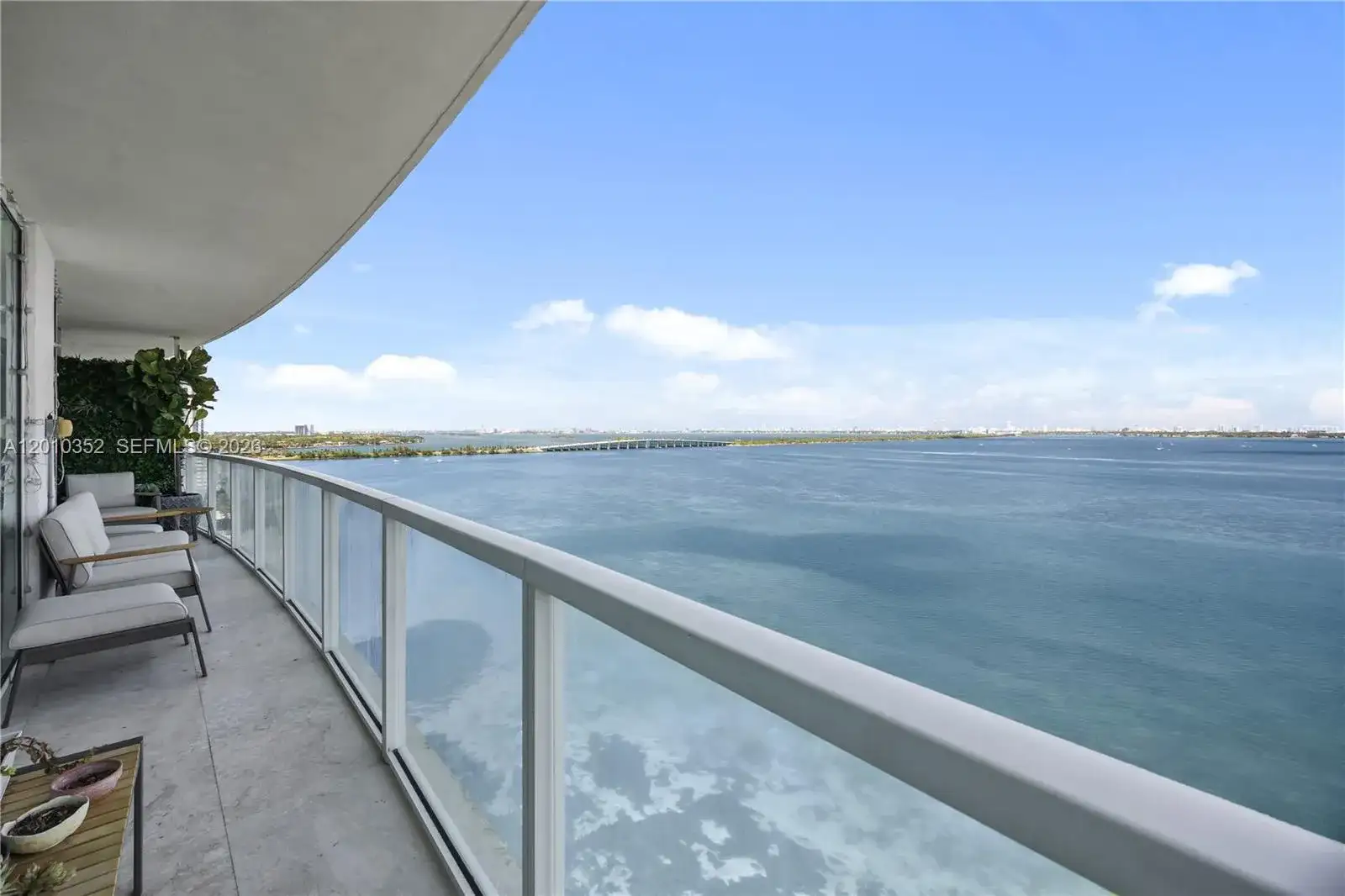 665 NE 25th St # 1503, Miami FL 33137 photo 5