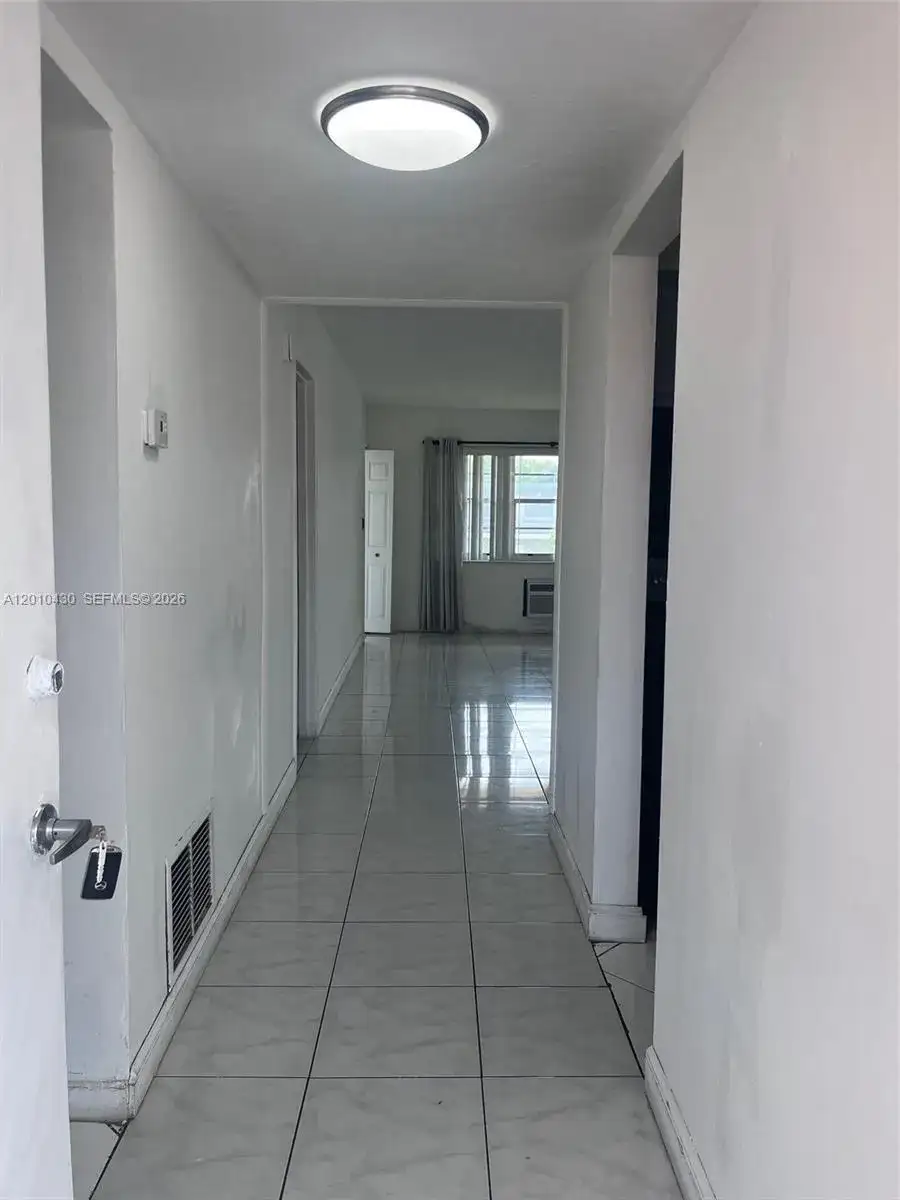 1540 NE 191st St # 321, Miami FL 33179 photo 3
