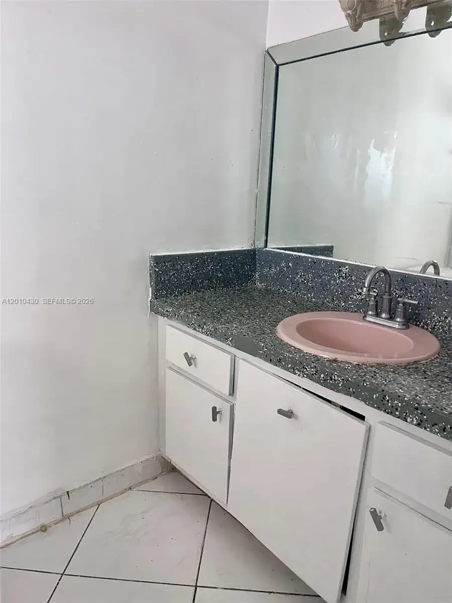 1540 NE 191st St # 321, Miami FL 33179 photo 5