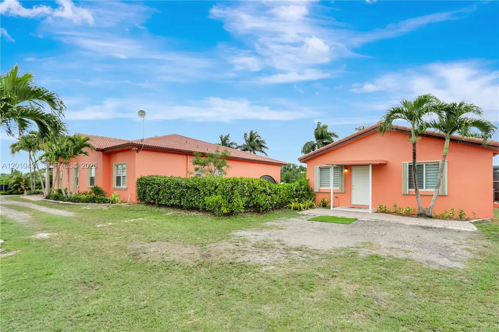 20455 SW 154th Ave, Miami FL 33187 photo 4