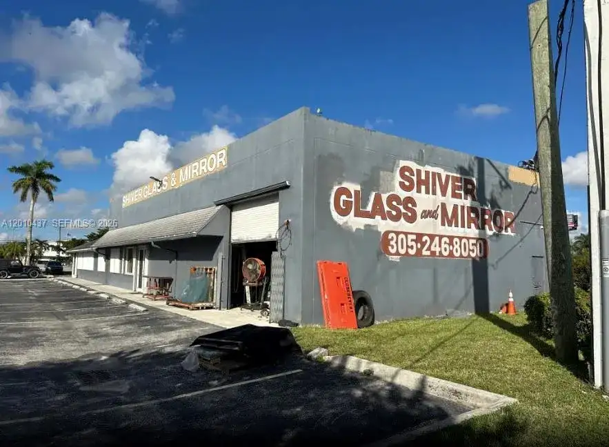 10 NE 3rd St, Florida City FL 33034 photo 2