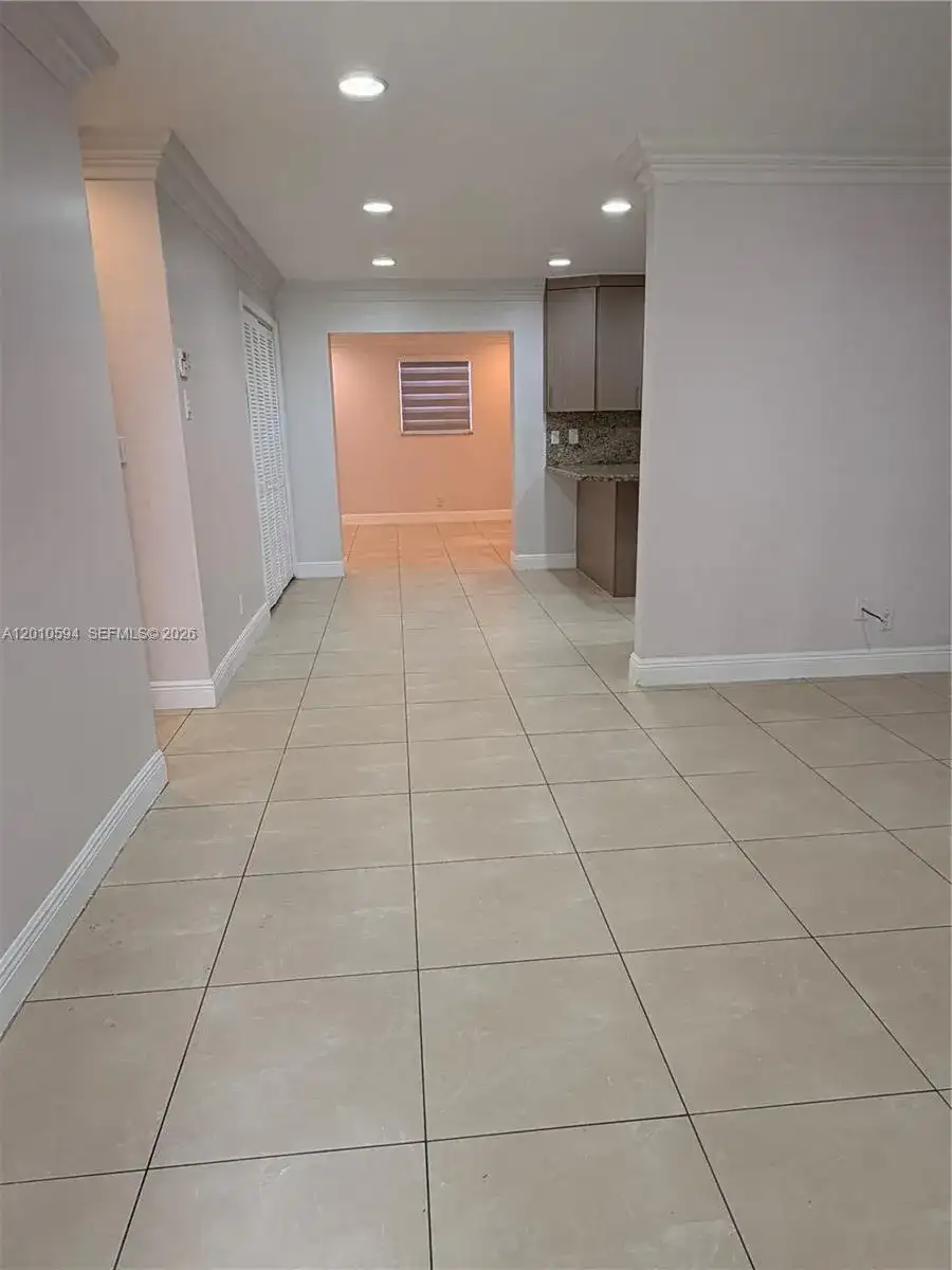 3011 N 74th Ave, Hollywood FL 33024 photo 5