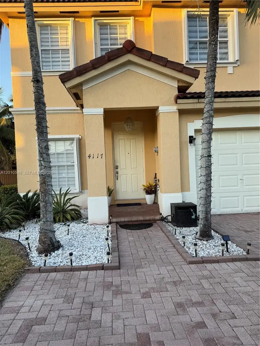 4117 NE 24th Dr, Homestead FL 33033 photo 3
