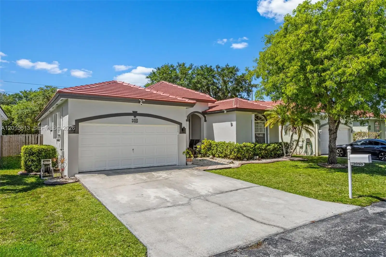 3090 SE 7th Pl, Homestead FL 33033 photo 2