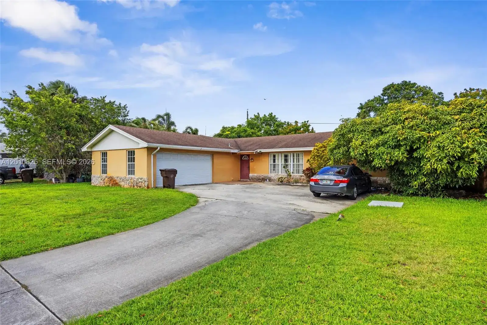 1831 Hiltonia Cir, West Palm Beach FL 33407 photo 3