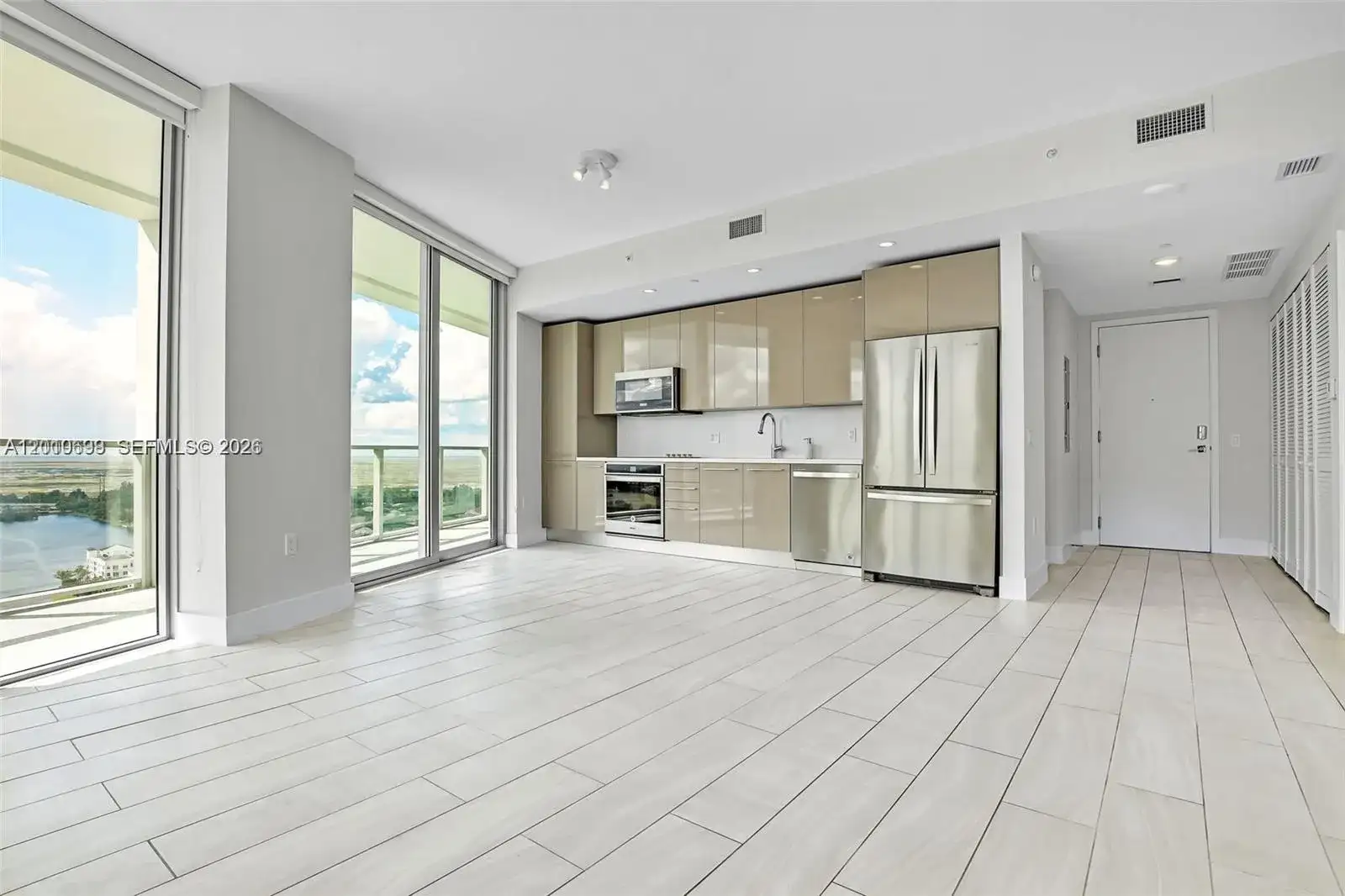 2000 Metropica Way # 2204, Sunrise FL 33323 photo 3
