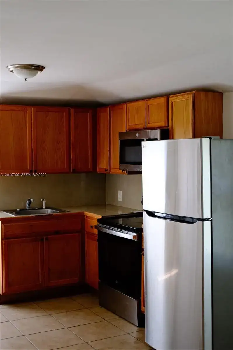 1455 NE 146th St # B, Miami FL 33161 photo 5