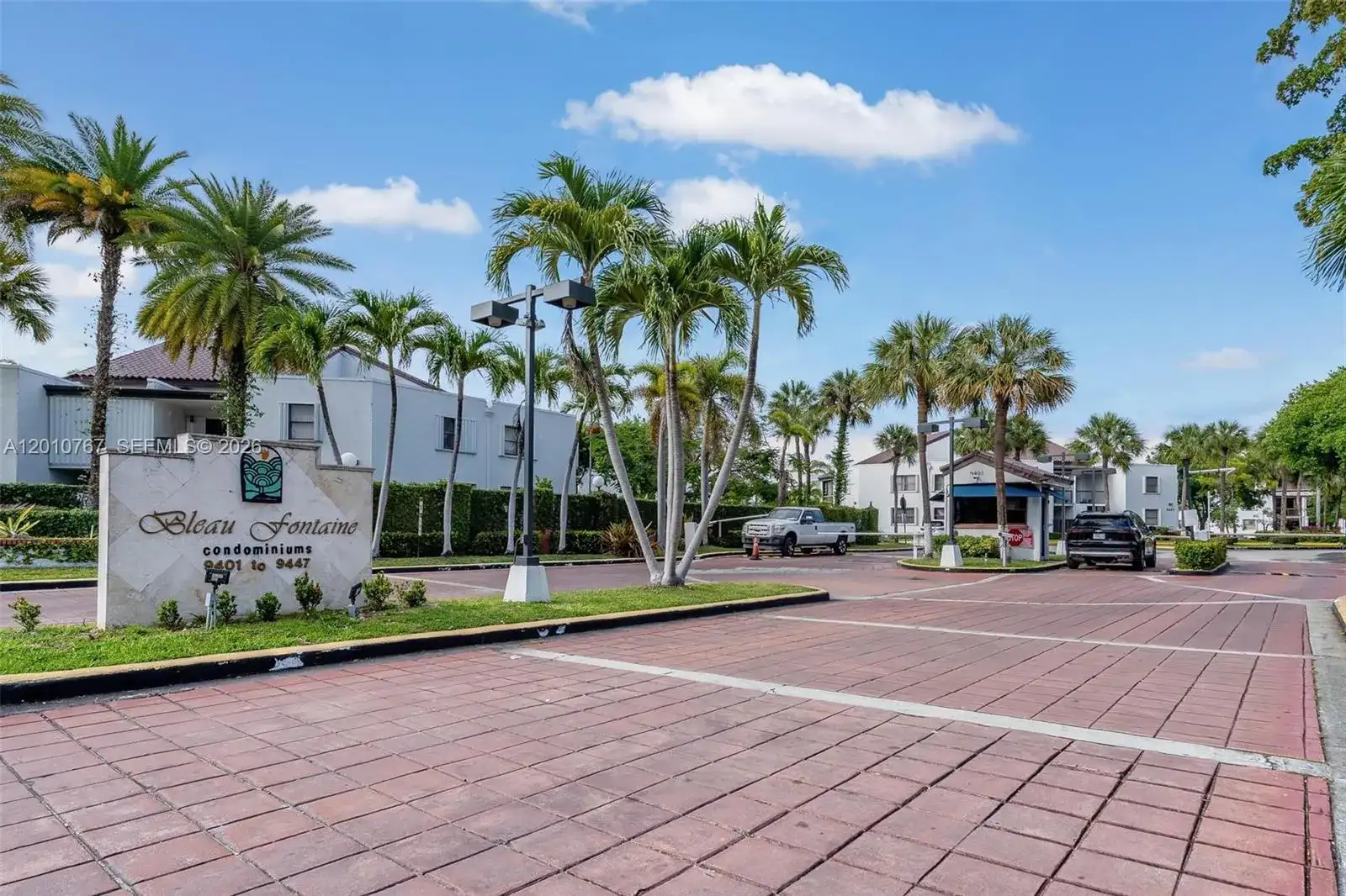 9431 Fontainebleau Blvd # 112, Miami FL 33172 photo 2