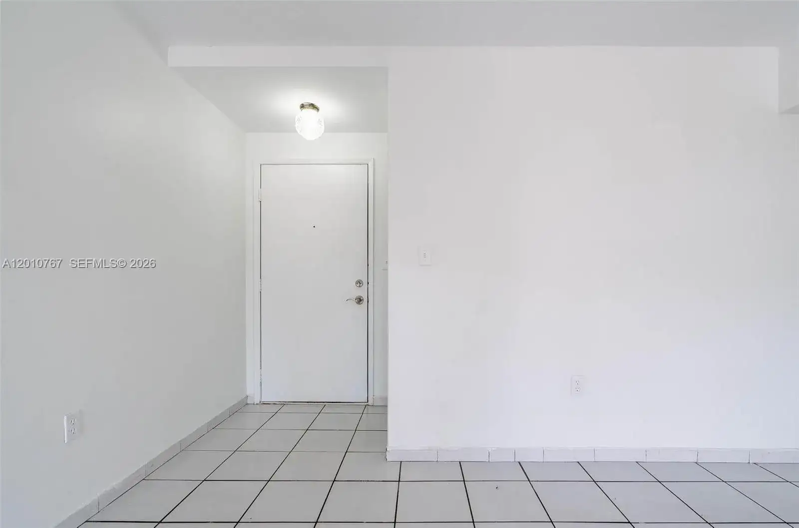 9431 Fontainebleau Blvd # 112, Miami FL 33172 photo 3