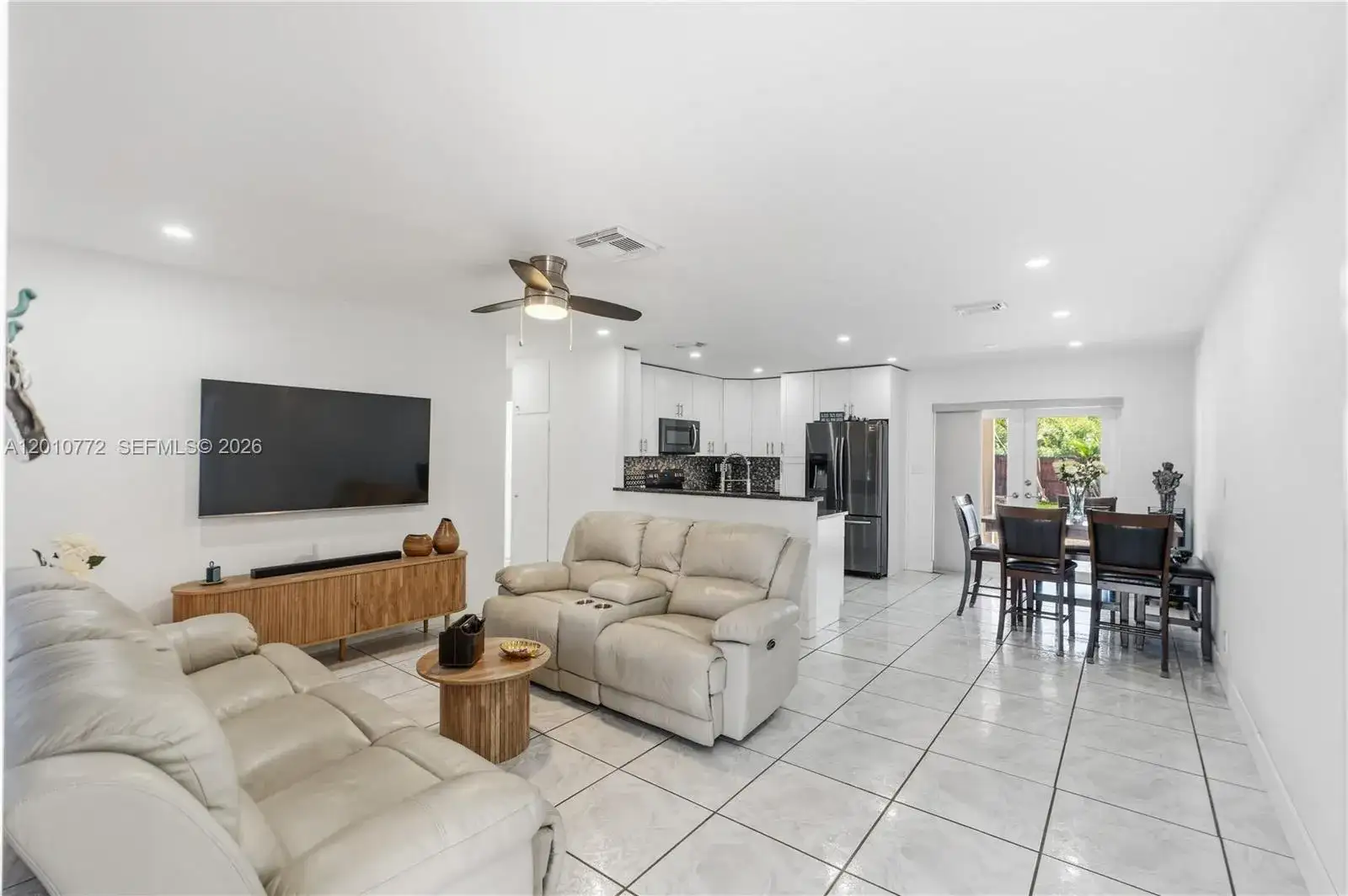 630 NE 23rd Ct, Pompano Beach FL 33064 photo 5