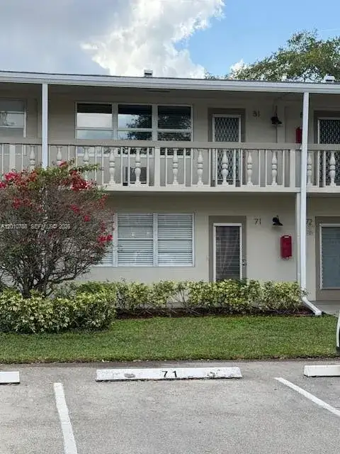 71 Tilford D # 71, Deerfield Beach FL 33442 photo 2