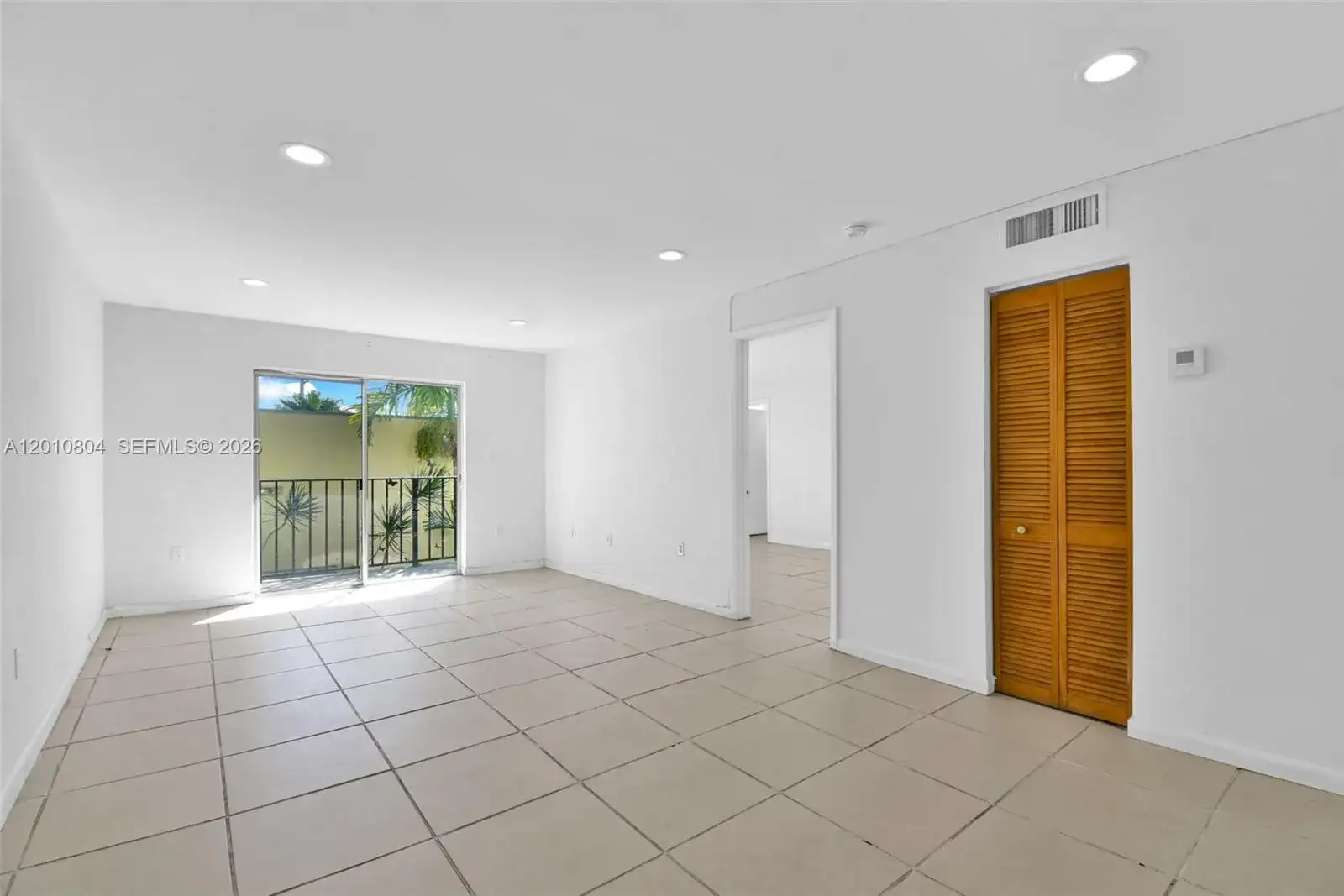 618 Euclid Ave # 303, Miami Beach FL 33139 photo 3