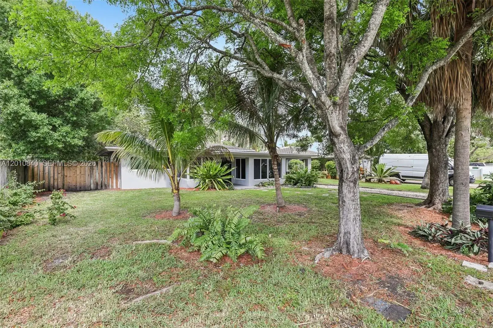 1115 NW 7th Ave, Fort Lauderdale FL 33311 photo 3