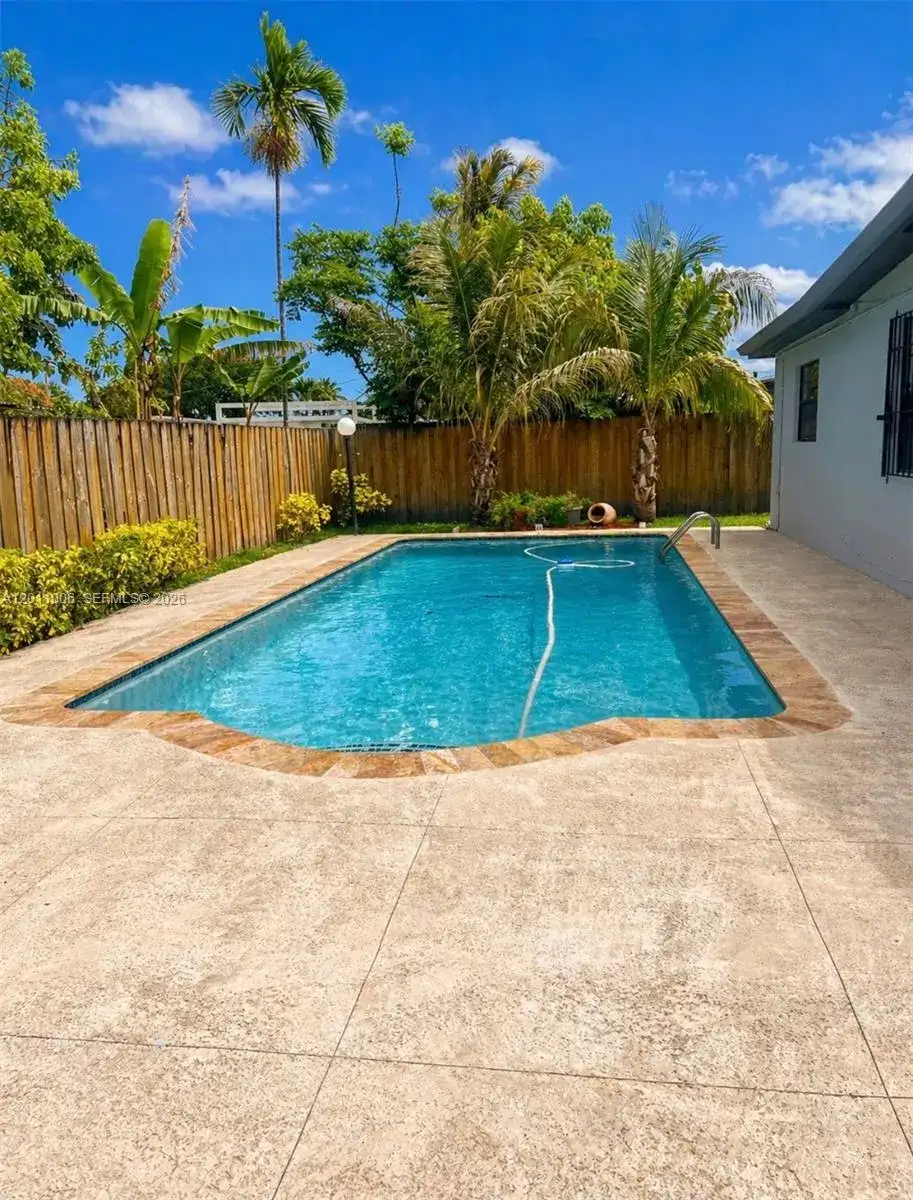4825 SW 111th Ave, Miami FL 33165 photo 3