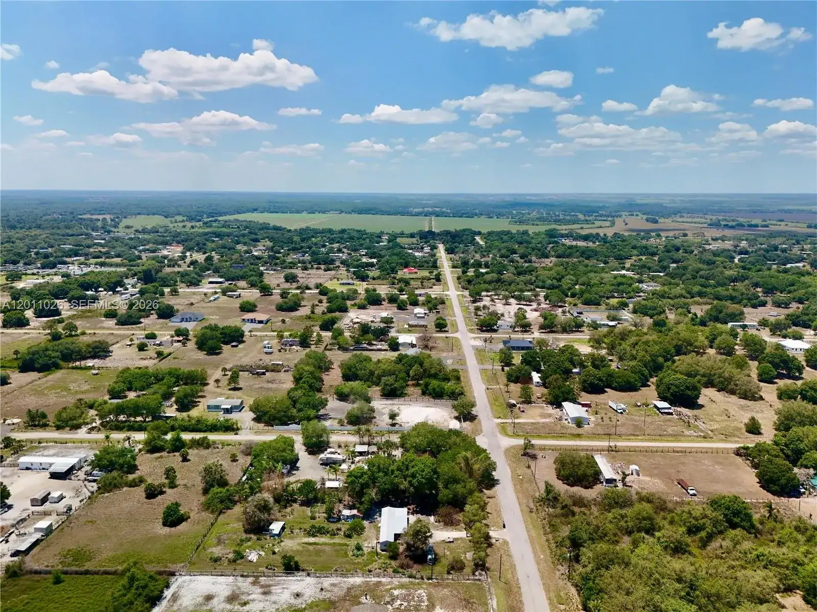 242 BALD CYPRESS AVE, Clewiston FL 33440 photo 4