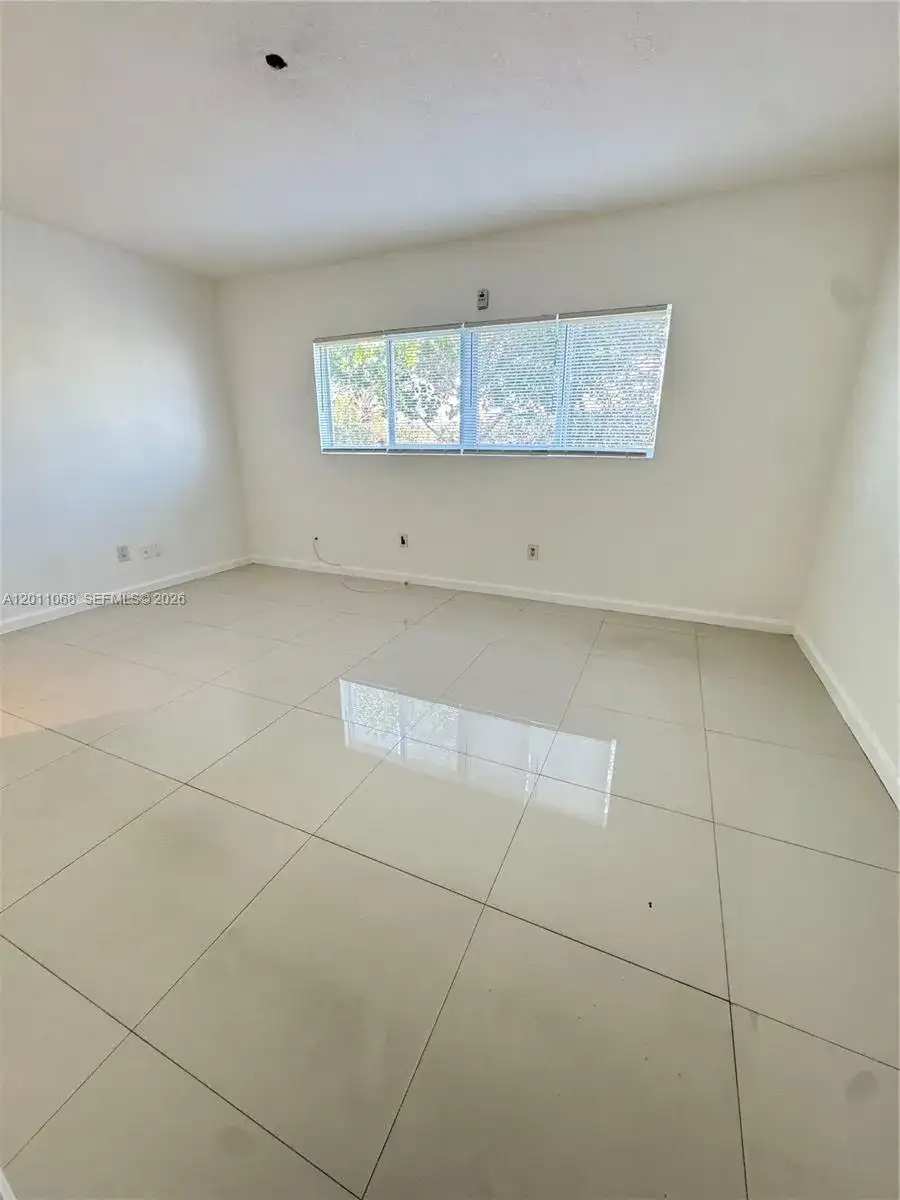 8035 Crespi Blvd # 9, Miami Beach FL 33141 photo 5