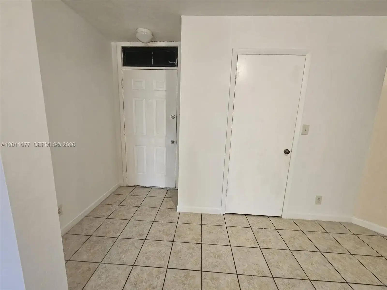 211 Lake Pointe Dr # 108, Oakland Park FL 33309 photo 3