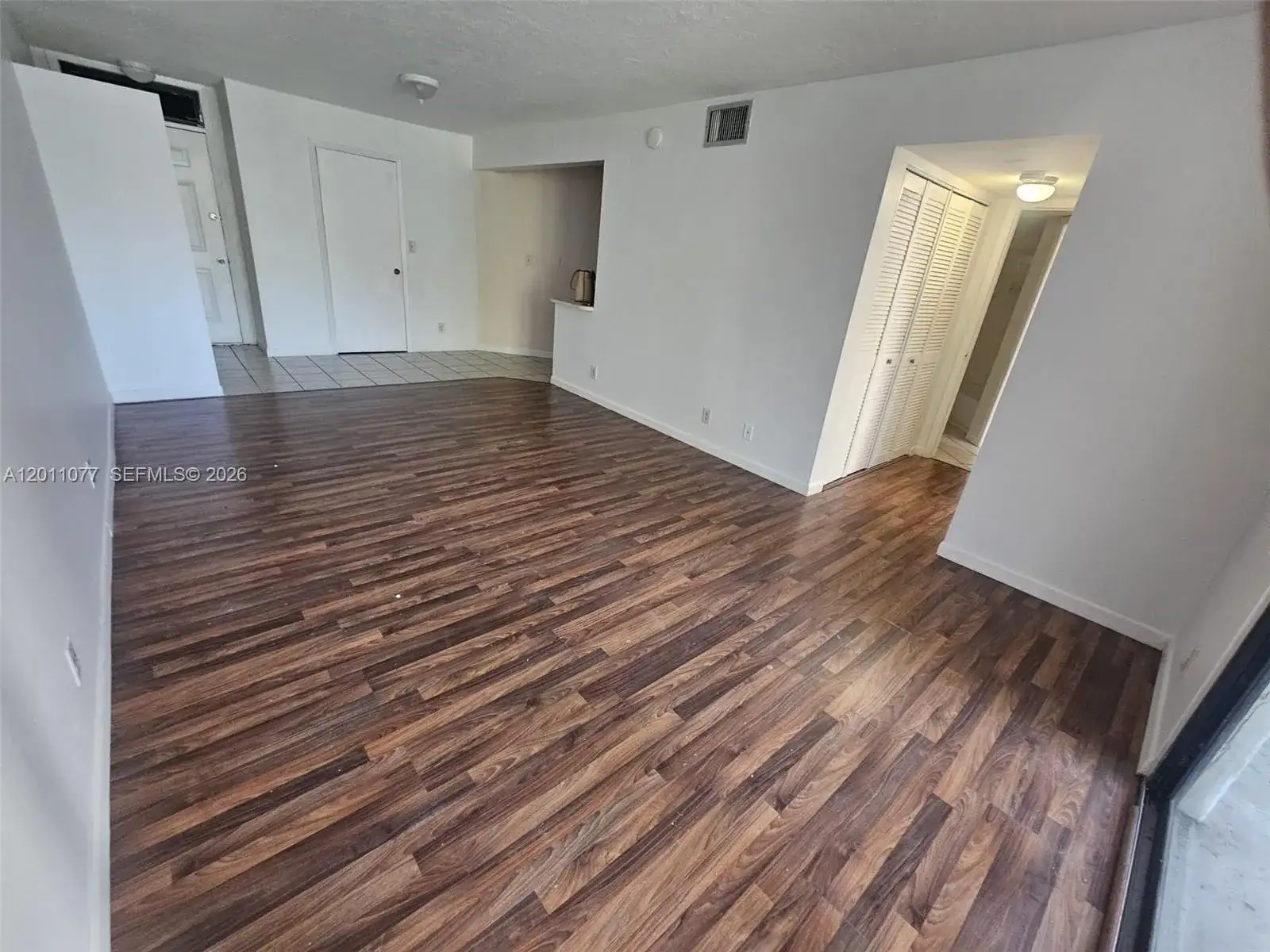 211 Lake Pointe Dr # 108, Oakland Park FL 33309 photo 5