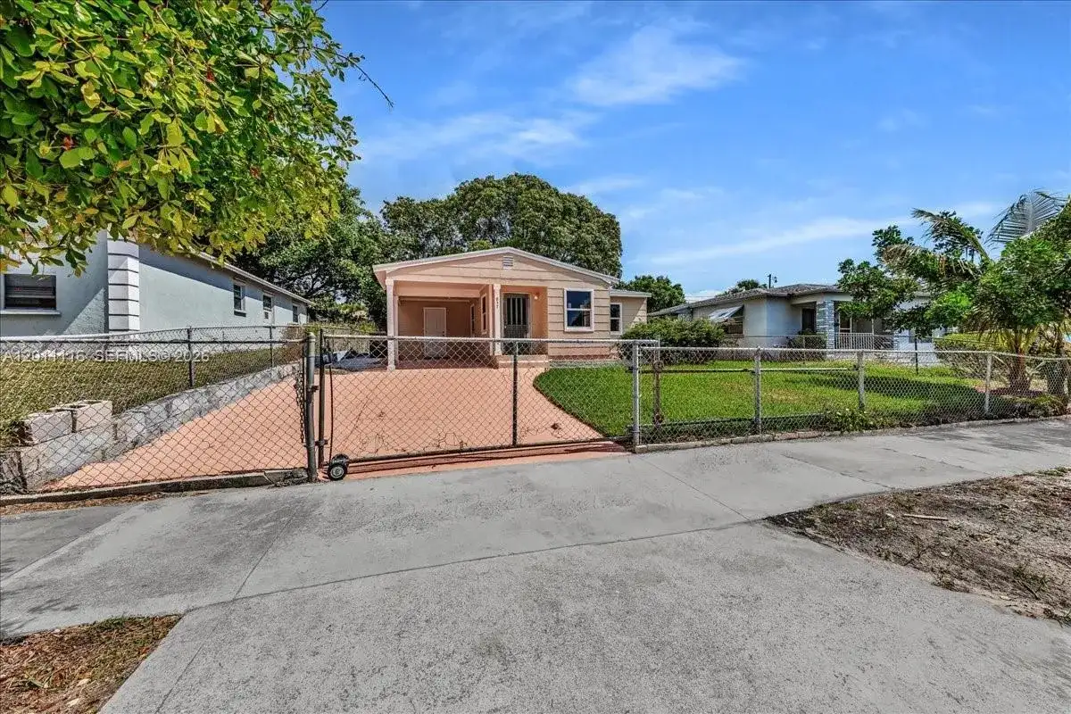 837 30th St, West Palm Beach FL 33407 photo 3