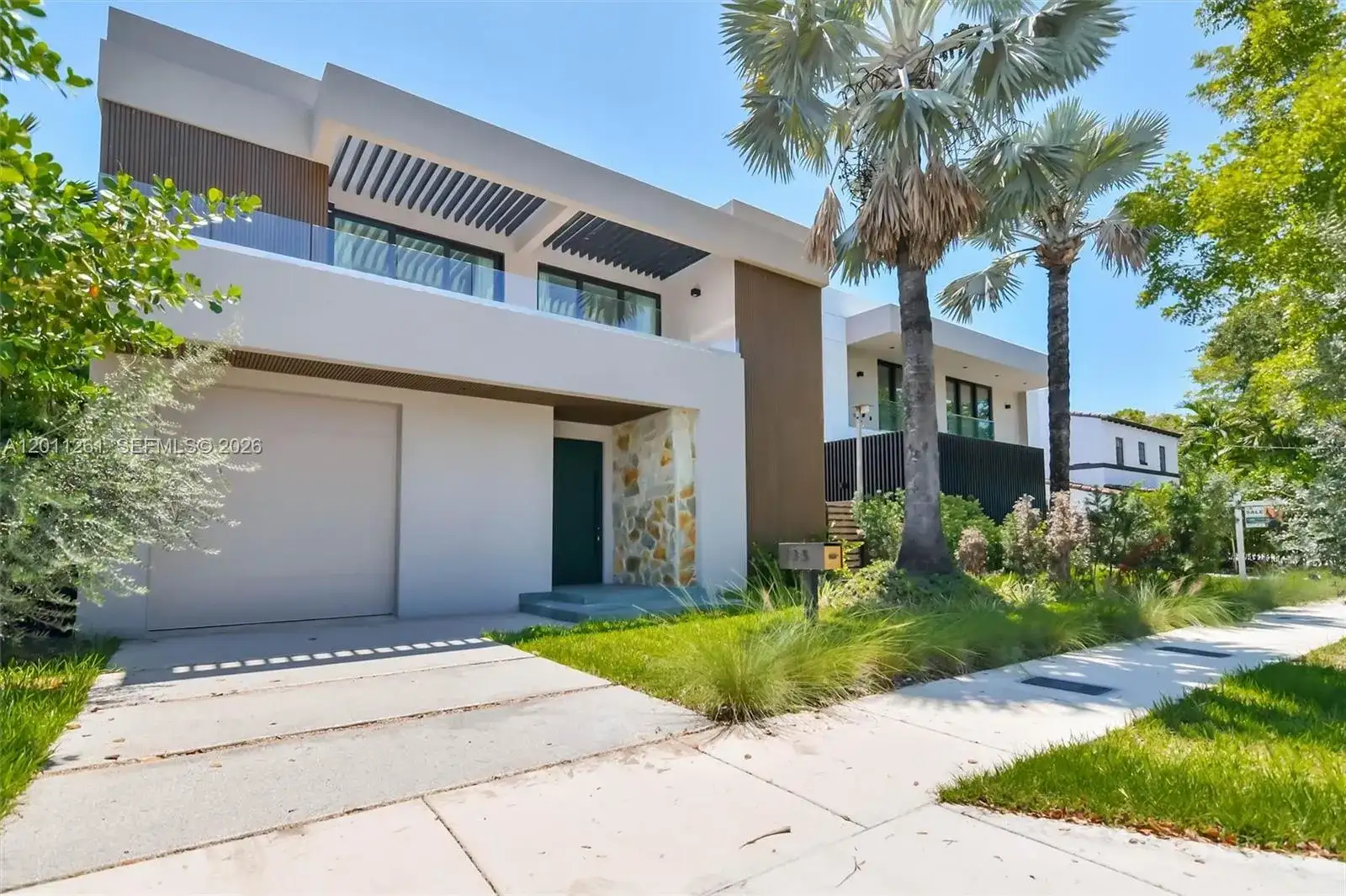 135 SW 29th Rd, Miami FL 33129 photo 2