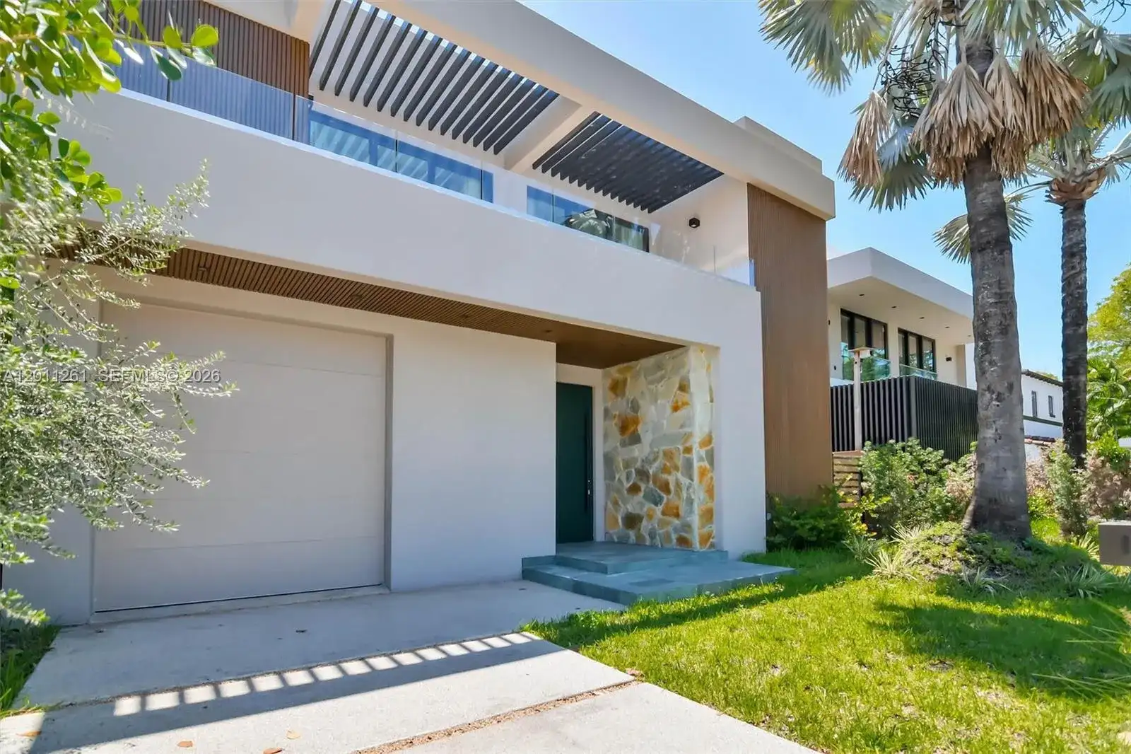 135 SW 29th Rd, Miami FL 33129 photo 3