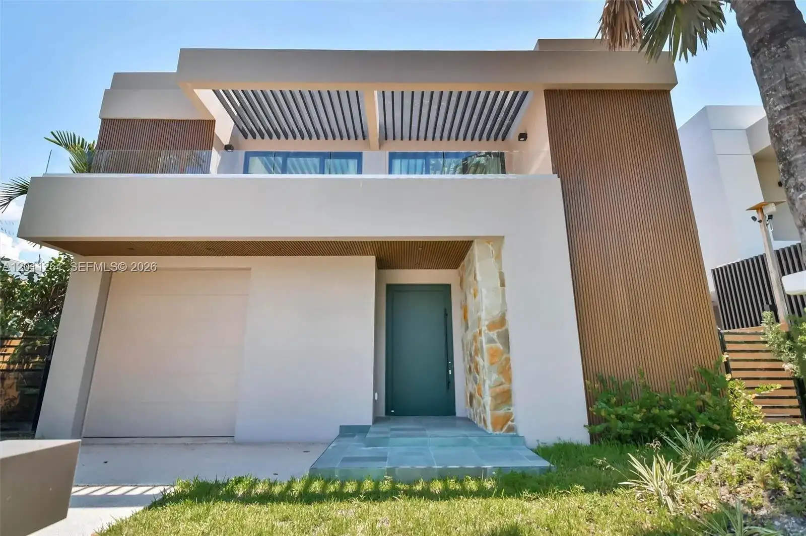 135 SW 29th Rd, Miami FL 33129 photo 4