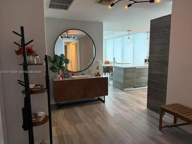460 NE 28th St # 3408, Miami FL 33137 photo 3