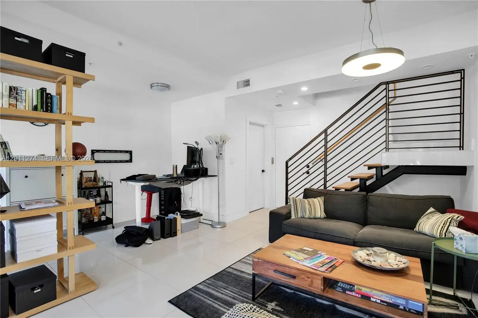 87 N Shore Dr, Miami Beach FL 33141 photo 2