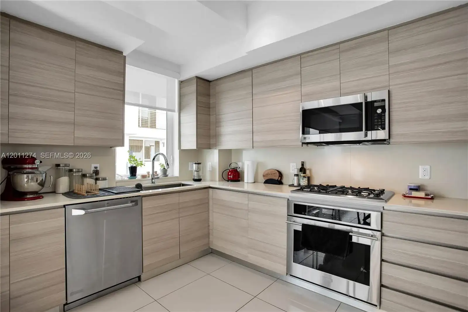 87 N Shore Dr, Miami Beach FL 33141 photo 5