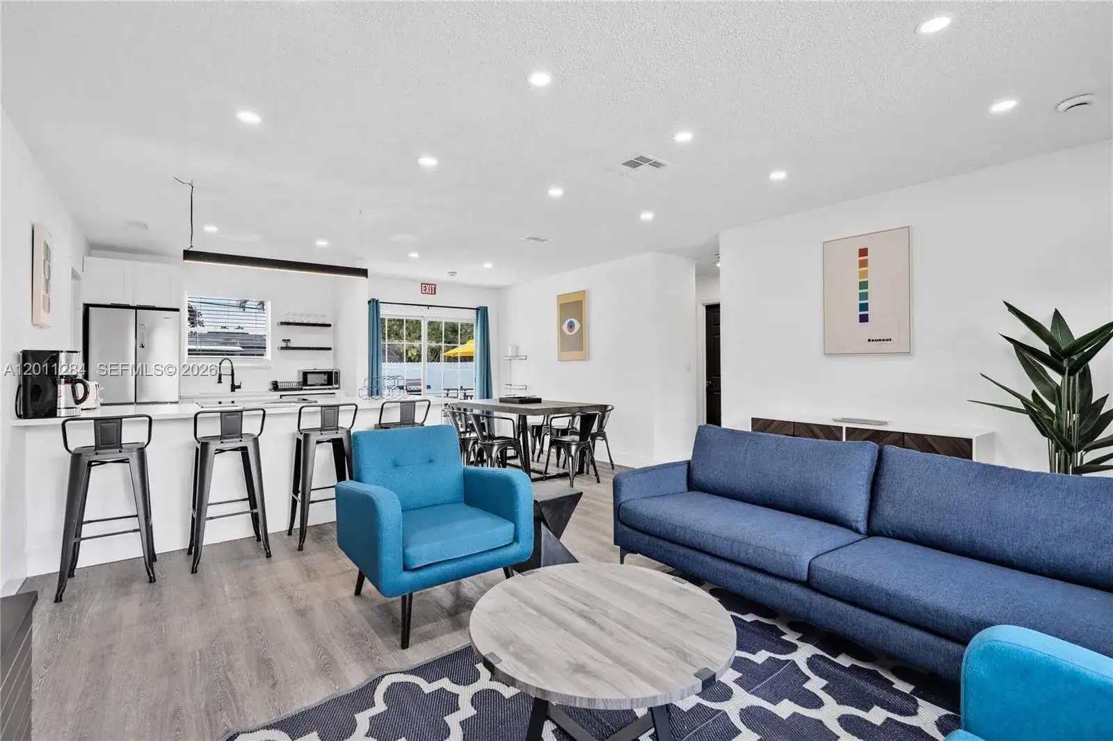 7471 Hope St, Hollywood FL 33024 photo 4