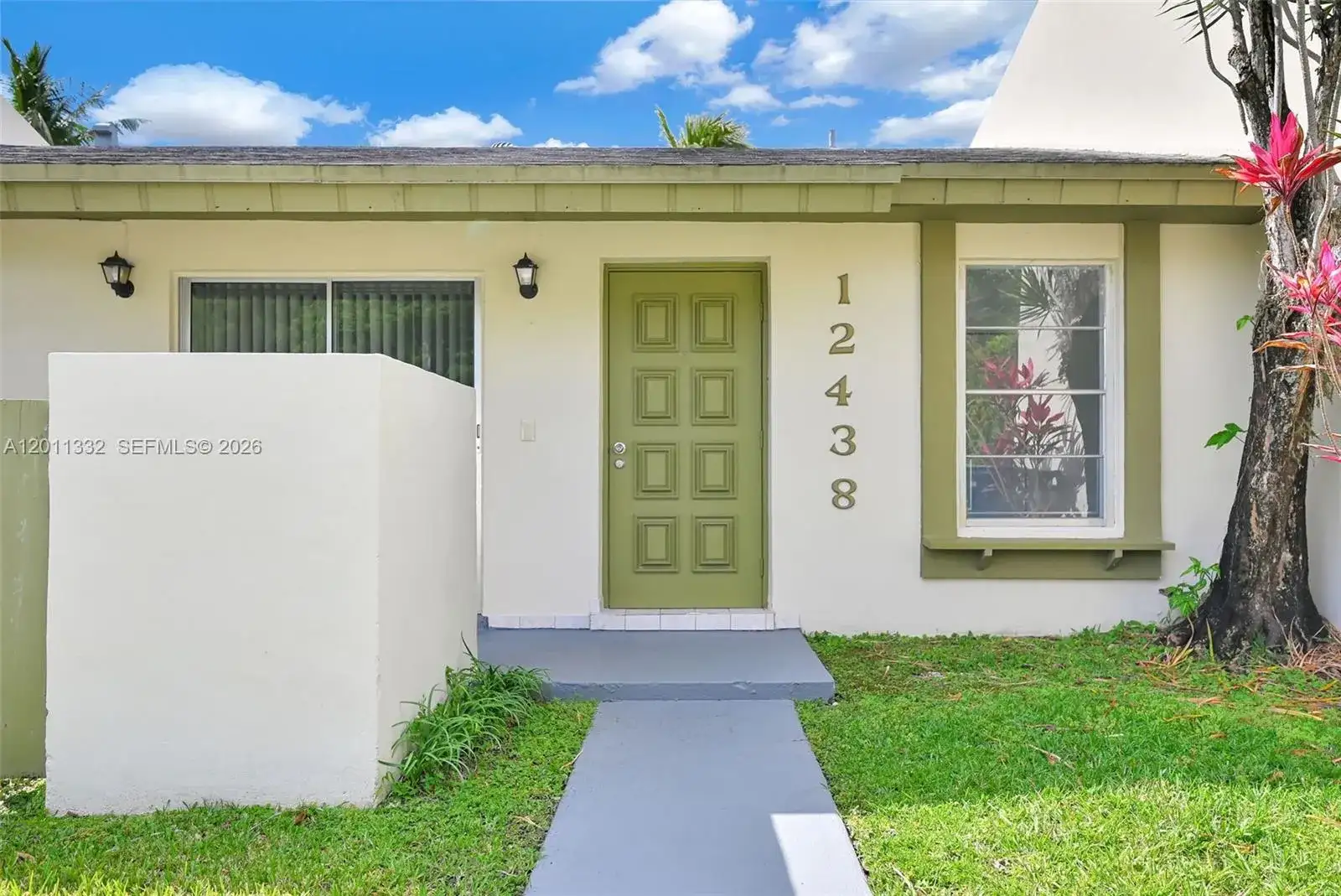 12438 SW 115th Ter, Miami FL 33186 photo 2