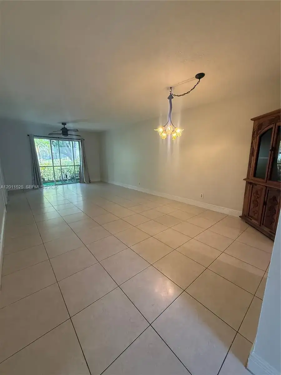 5080 SW 64th Ave # 104, Davie FL 33314 photo 2
