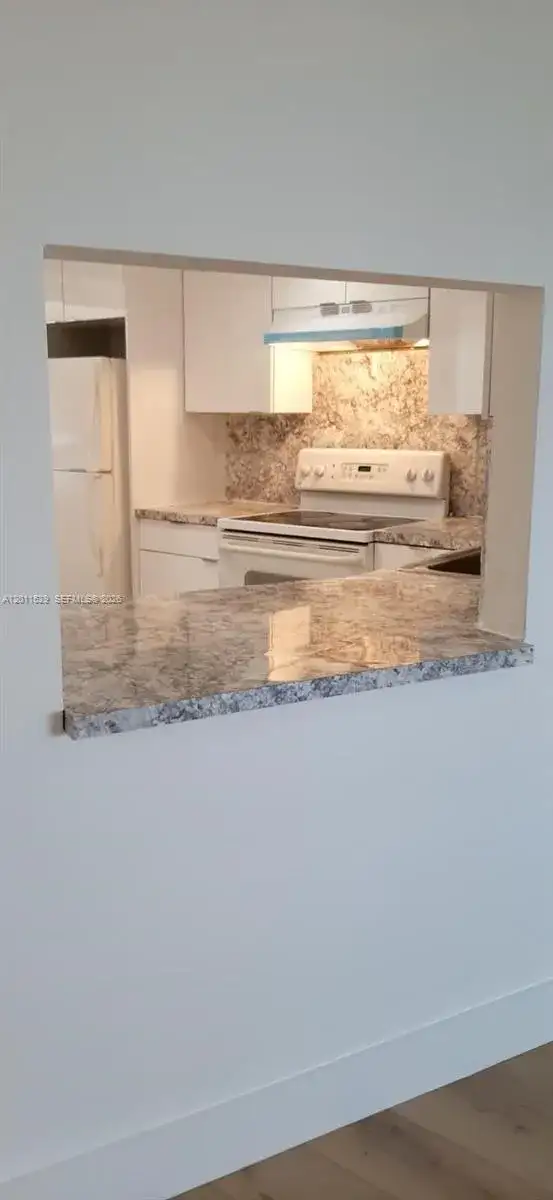 1750 NE 191st St # 2, Miami FL 33179 photo 4