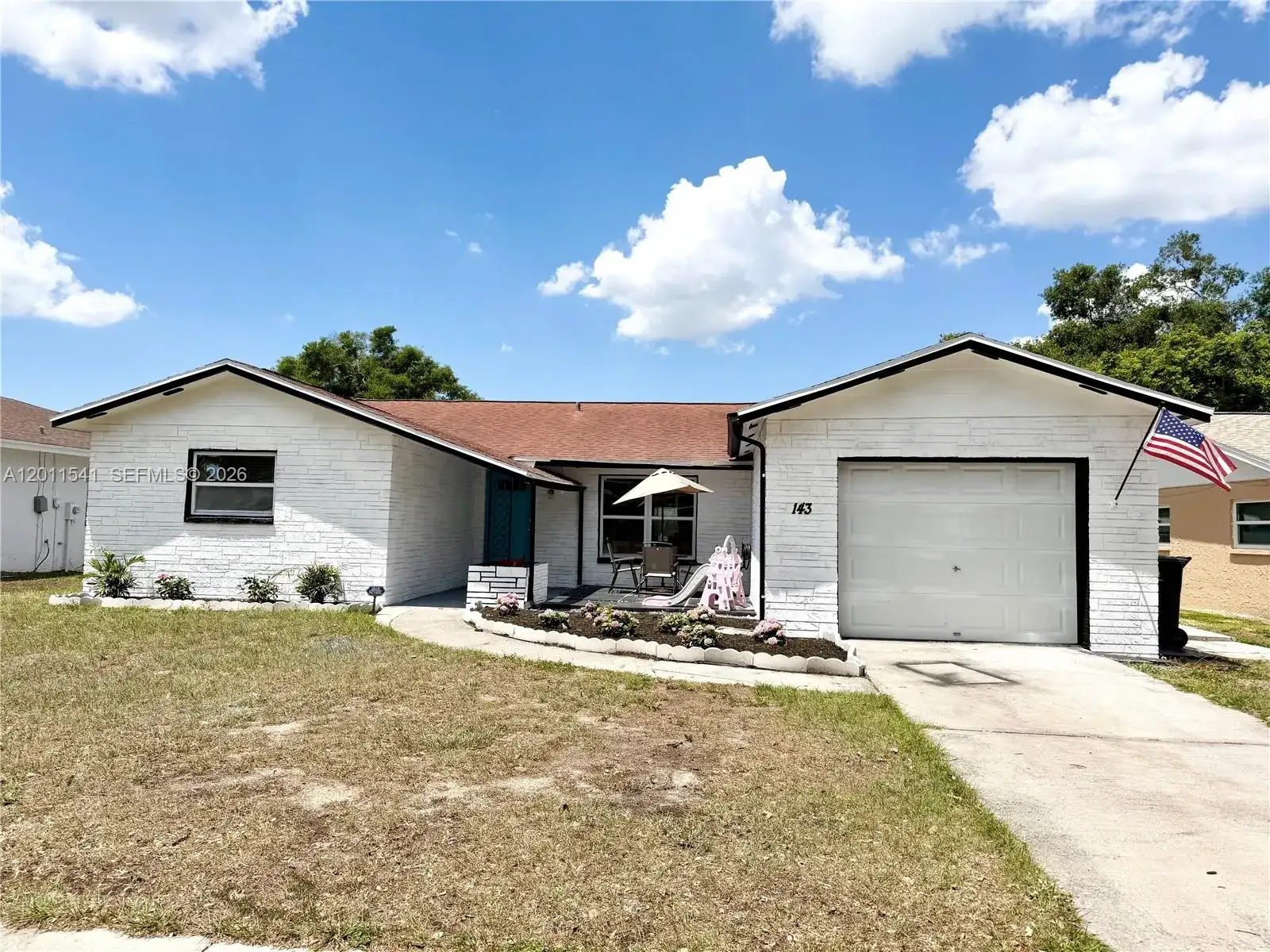 143 VALLEY CIR, Tampa FL 33510 photo 2