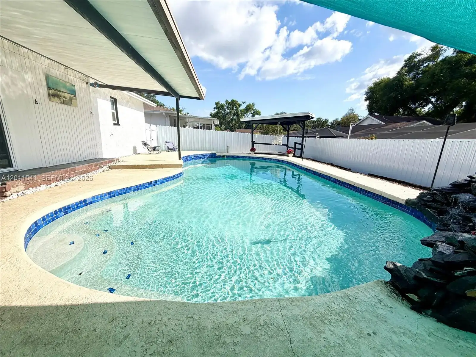 143 VALLEY CIR, Tampa FL 33510 photo 5