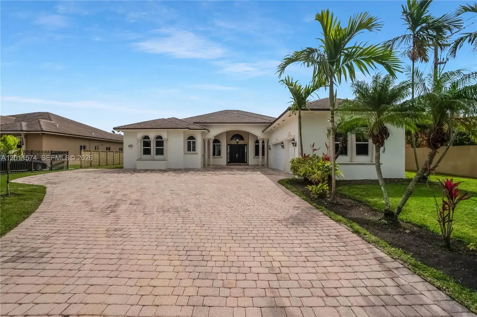4025 SW 128th Ave, Miami FL 33175 photo 2