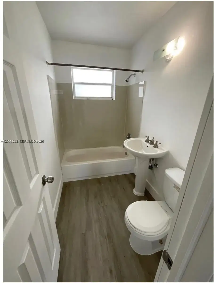 2410 NW 11th St # A, Miami FL 33125 photo 5