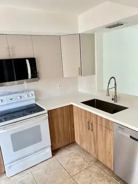 2355 SW 15th St # 73, Deerfield Beach FL 33442 photo 4