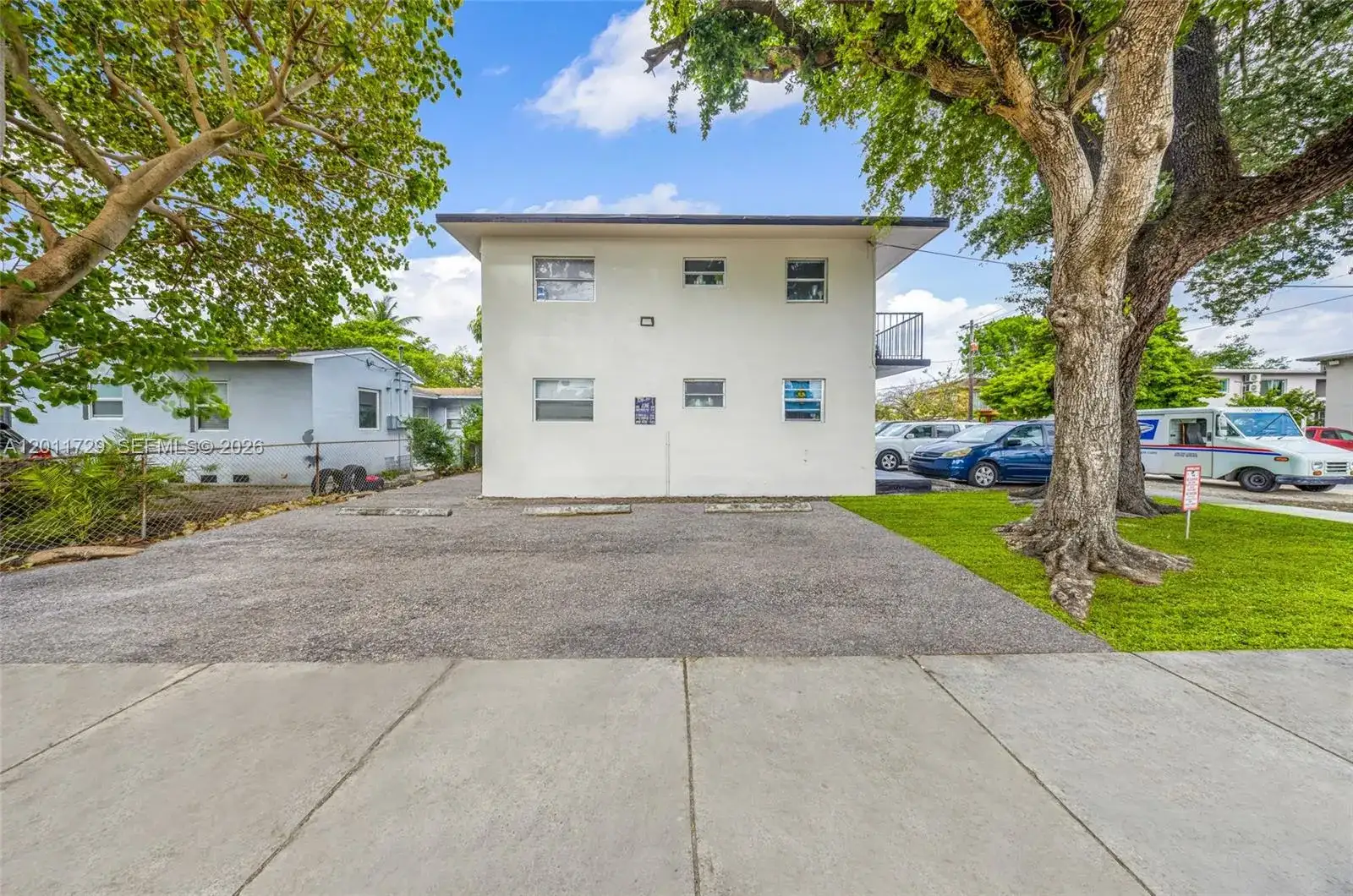 1800 NW 19th Ter, Miami FL 33125 photo 4