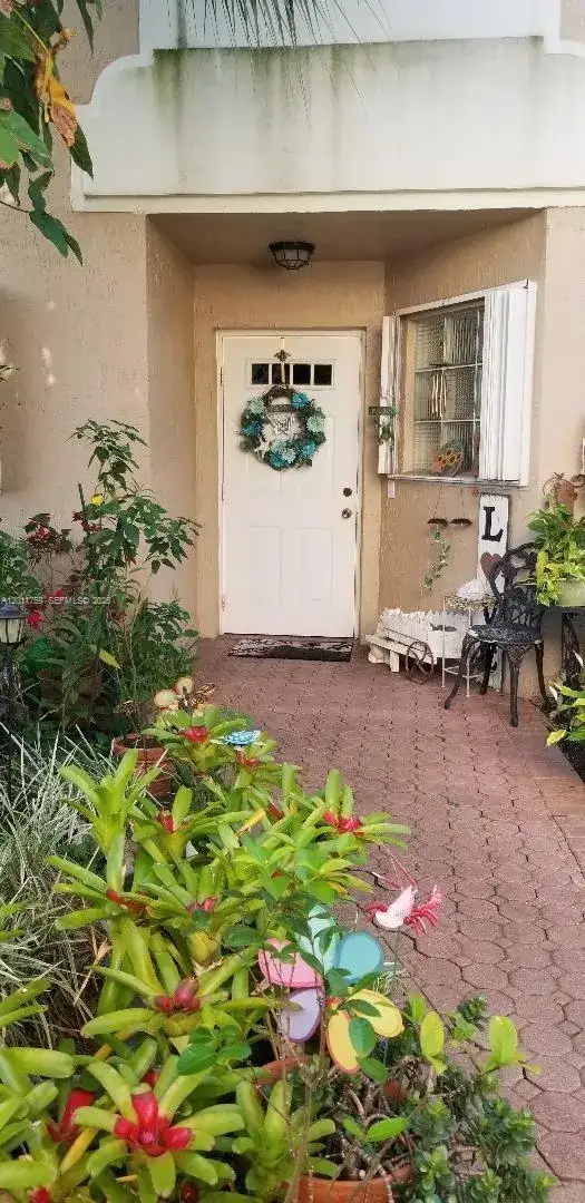 6200 NW 74th Ct, Parkland FL 33067 photo 4