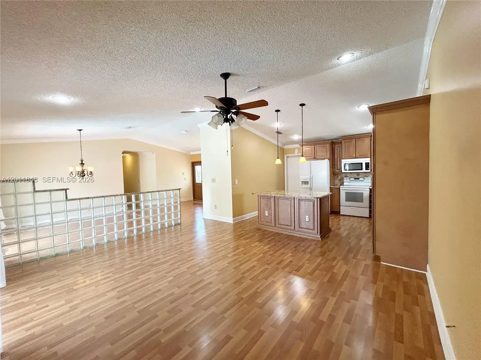 13931 SW 156th Ter, Miami FL 33177 photo 5