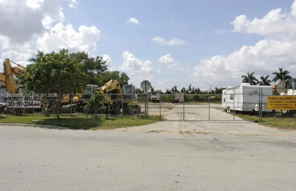 8322 NW 64, Miami FL 33166 photo 5
