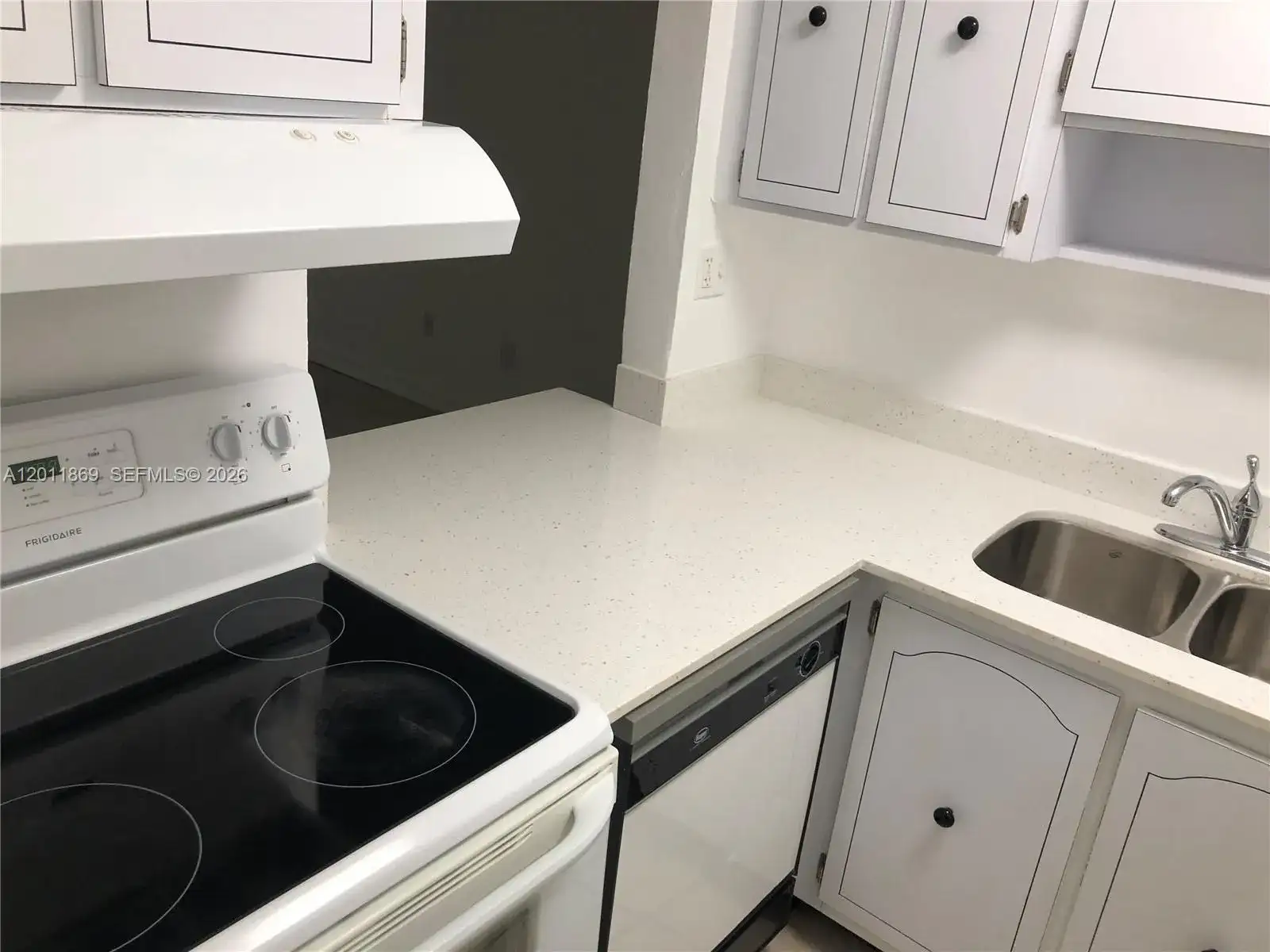 10387 N Kendall Dr # 2, Miami FL 33176 photo 4
