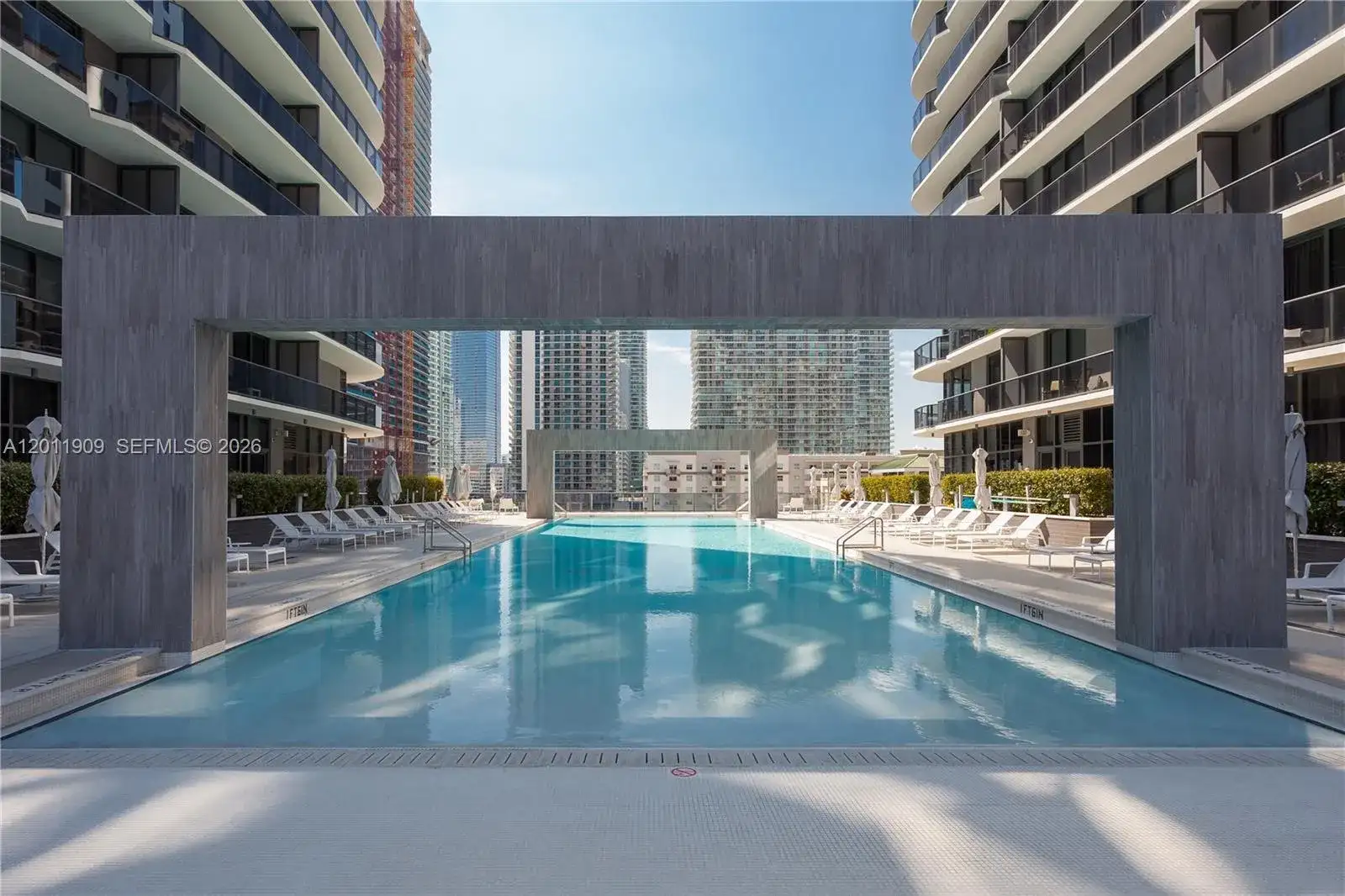 45 SW 9th St # 1604, Miami FL 33130 photo 5