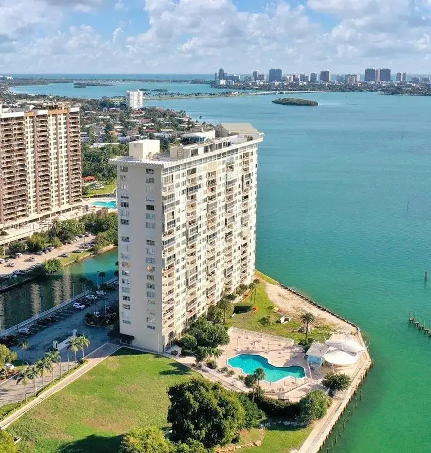 11111 Biscayne Blvd # 2H, Miami FL 33181 photo 3