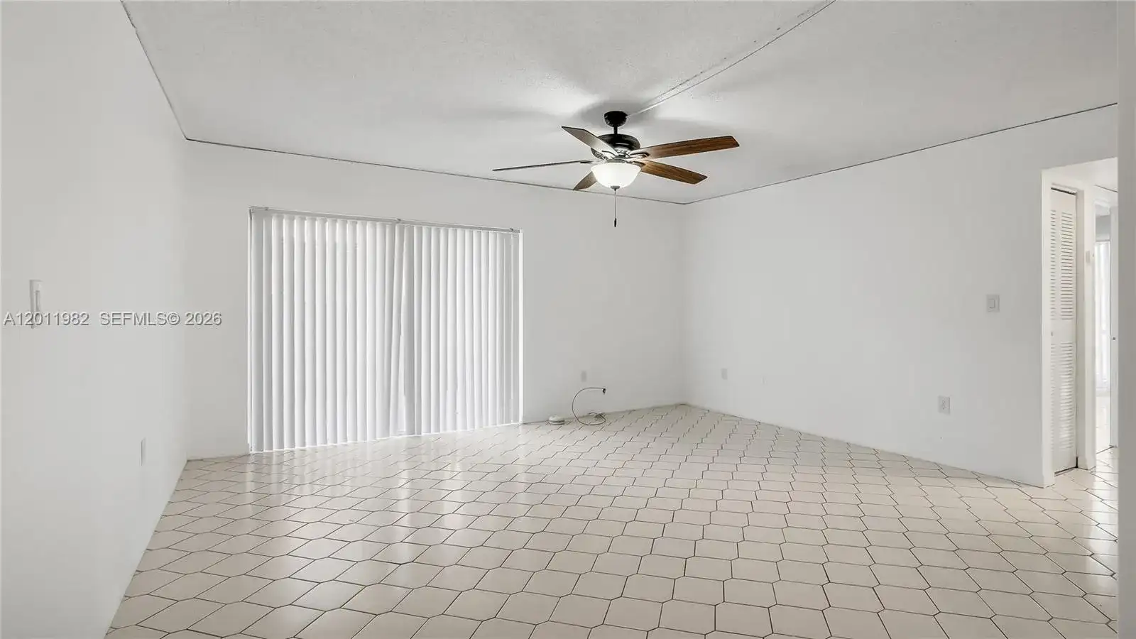 7231 Miami Lakes Dr # C5, Miami Lakes FL 33014 photo 2